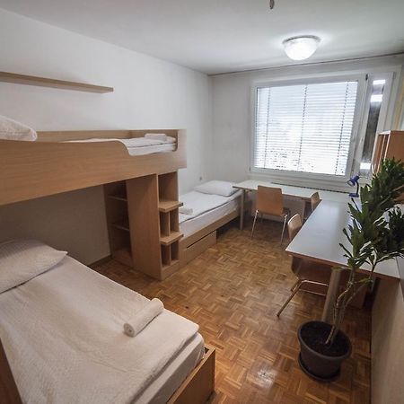 Hostel Dic Ljubljana Ngoại thất bức ảnh