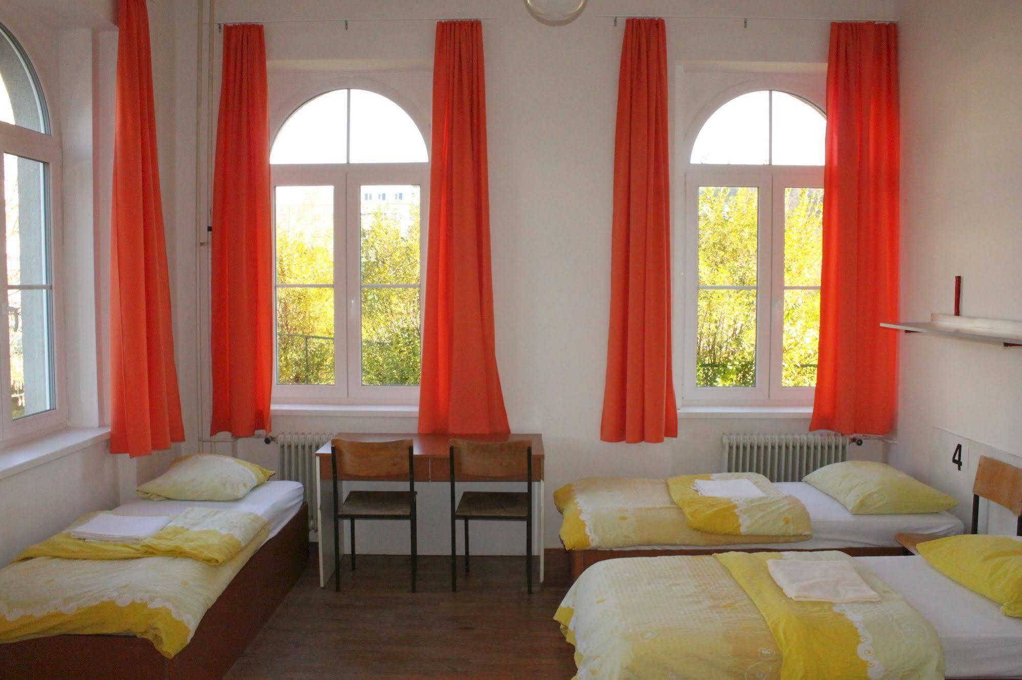 Hostel Dic Ljubljana Ngoại thất bức ảnh